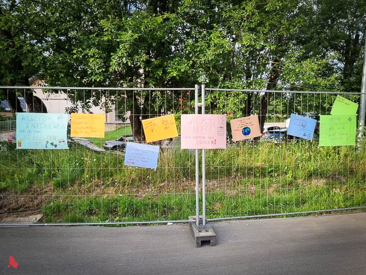 Befragung von und Austausch mit Jugendlichen: Jugend4room